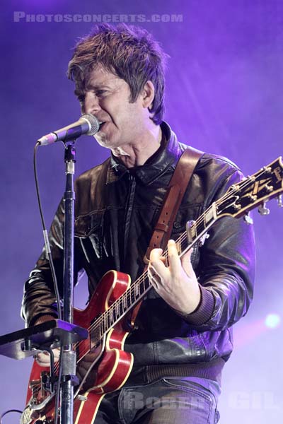 NOEL GALLAGHER'S HIGH FLYING BIRDS - 2015-06-23 - PARIS - Place de la Republique - 